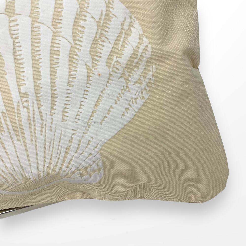 Cream White Sea Shell Beachy Clutch - image 4